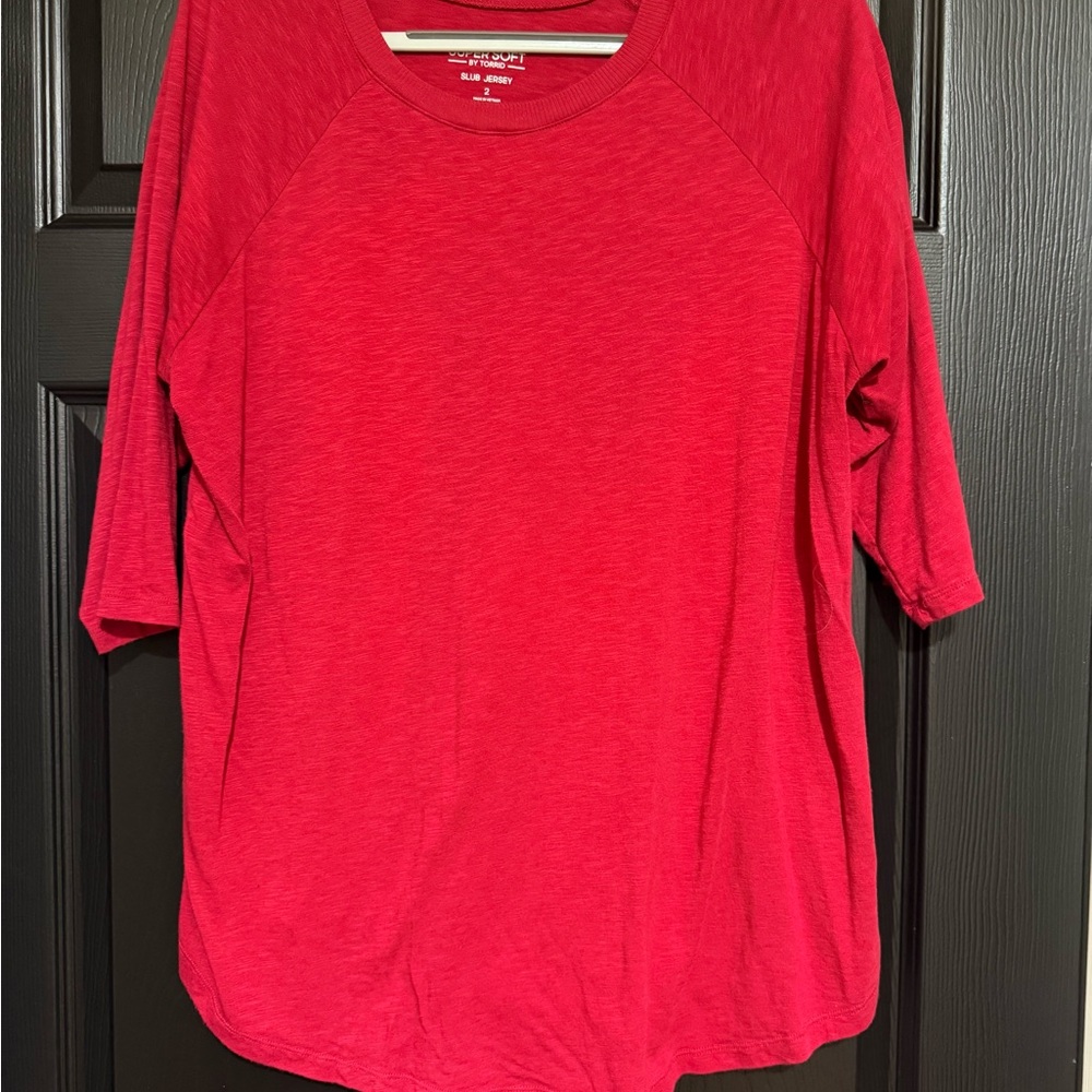 Torrid Red Oversized 3/4 Sleeve T-Shirt